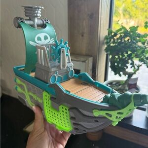 Paw Patrol Pirate Ship - Teal and Gray